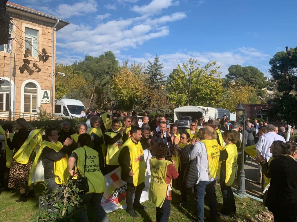 Nerde bir meslektaşımıza haksızlık varsa Birlik ve Dayanışma orada olur.