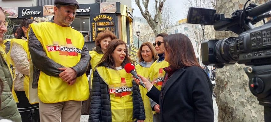 Sendikamız 1 Nolu Şube yönetici ve üyeleri, İstanbul’da Tıp Bayramı etkinlikleri çerçevesinde paydaş STK’lar ile birlikte basın açıklamasına katıldı.