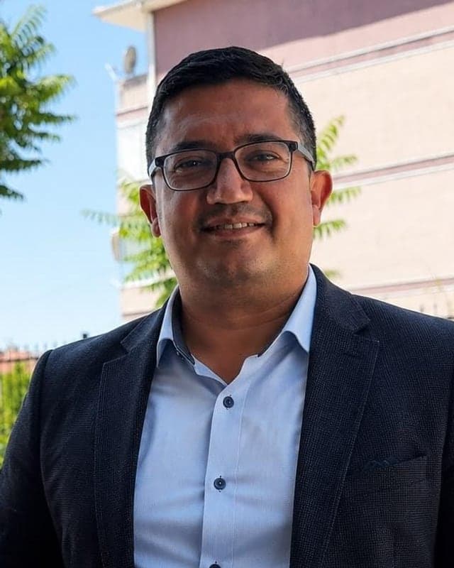 Dr. Burhan Burak Savtekin